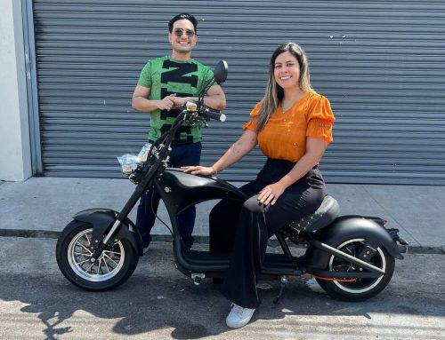 Invest Amazônia usa moto elétrica como alternativa sustentável