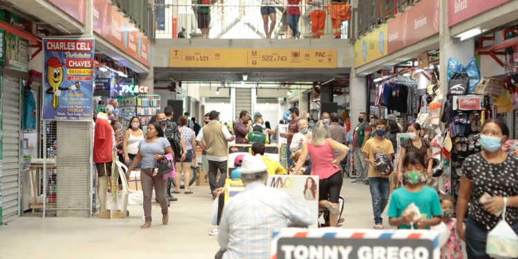 Iniciativa natalina leva sorteios festivos às Galerias de Manaus