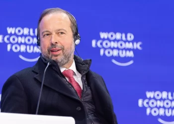 Alexandre Silveira destaca Brasil durante fórum na Suíça