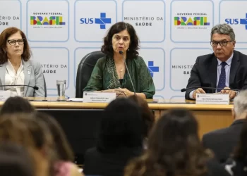 Vacinação contra dengue inicia em fevereiro no Amazonas