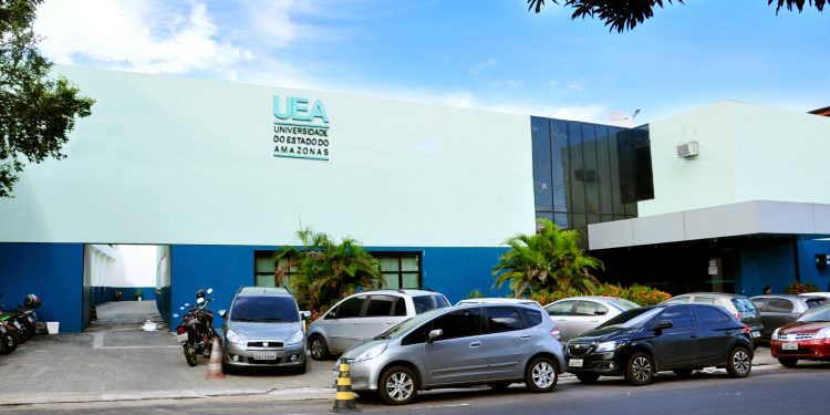 UEA prorroga inscrições para