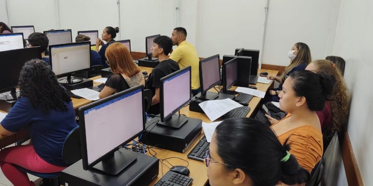 Projeto oferece vagas em cursos gratuitos em Manaus