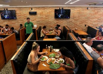 Bares e restaurantes de Manaus operaram sem lucro em novembro