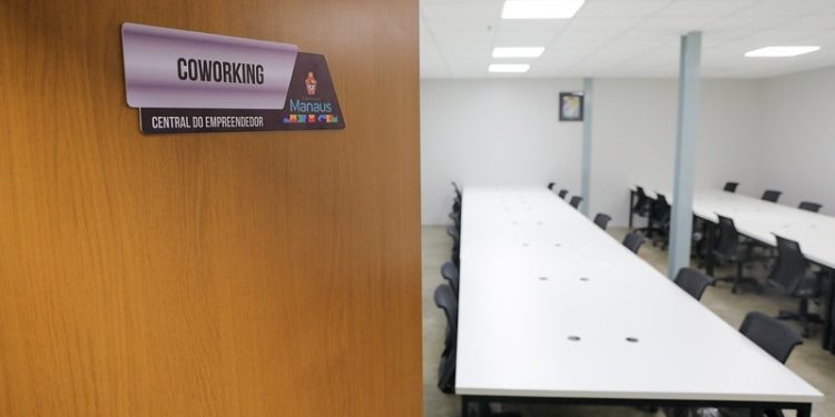 Coworking tem salas gratuitas para população em Manaus