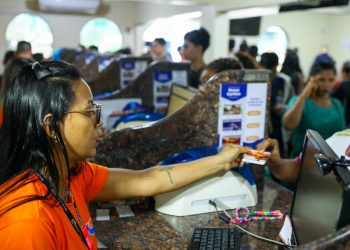 Abre cadastro e recadastro da meia-passagem em Manaus