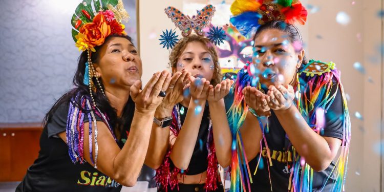 Carnaval gera renda para empreendedores em Manaus
