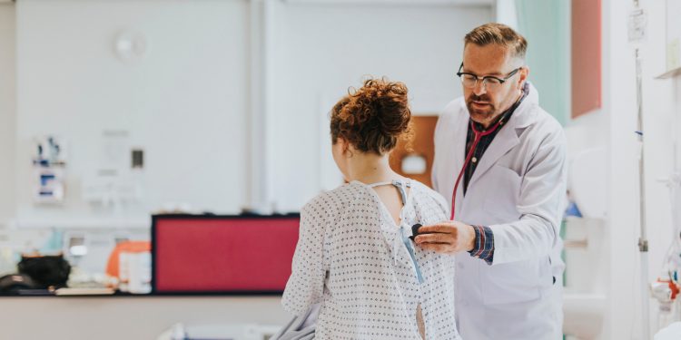 Simpósio em saúde acontece em março