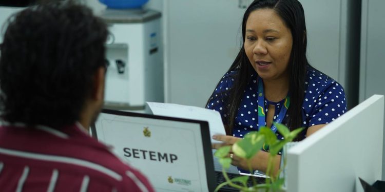 Sine Amazonas divulga vagas de emprego para esta sexta-feira (01)