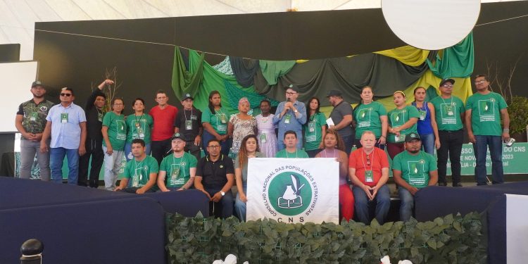 Encontro reúne profissionais do extrativismo em Manaus