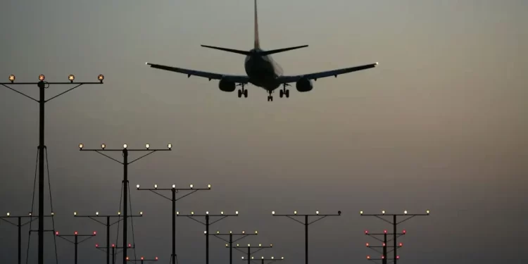 PL que autoriza companhias estrangeiras a operarem voo na Amazônia é aprovado