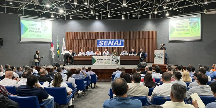 Nelson Azevedo destaca iniciativas para melhorar navegação nos rios em 2024