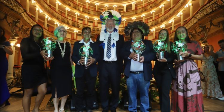 United Earth Amazonia Award: premiação completa um ano