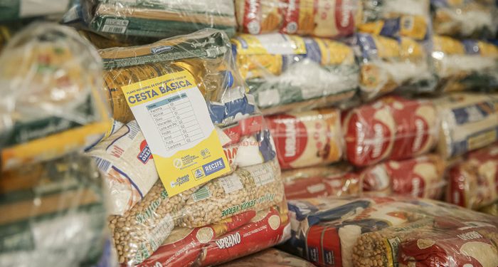 Zona Sul de Manaus tem cesta básica mais cara, segundo boletim