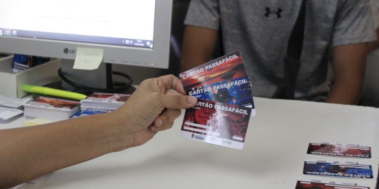 ‘PasseFácil Aqui’ tem emissão gratuita em Manaus 