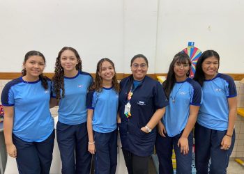 Alunas do SESI apresentam solução antipoluição no Amazon STEM Adventure 2024