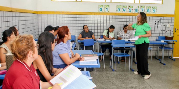 Campanha para fortalecer o programa Aprende +