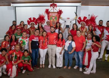 Garantido alegra pacientes do Hemoam com visita e apresentação