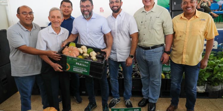 Investimento em setores primário e social são entregues no Careiro Castanho