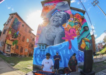 Grafite muda a paisagem do Residencial Gilberto Mestrinho