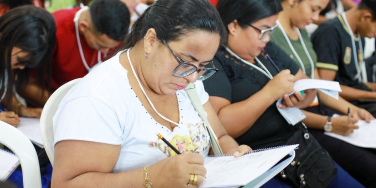 Prefeitura de Manaus oferta 40 vagas para curso de Vendas e Relações Interpessoais