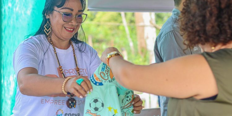 Governo do Amazonas e Eneva estudam ampliação de políticas para mulheres em Silves e Itapiranga