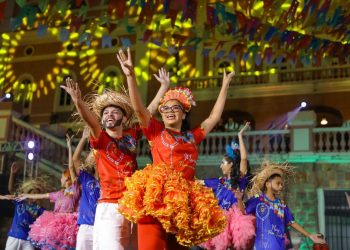 Teatro Amazonas: Feira Folclórica, Arraial, Lançamento de EP, Mostra de Curtas e Espetáculos.