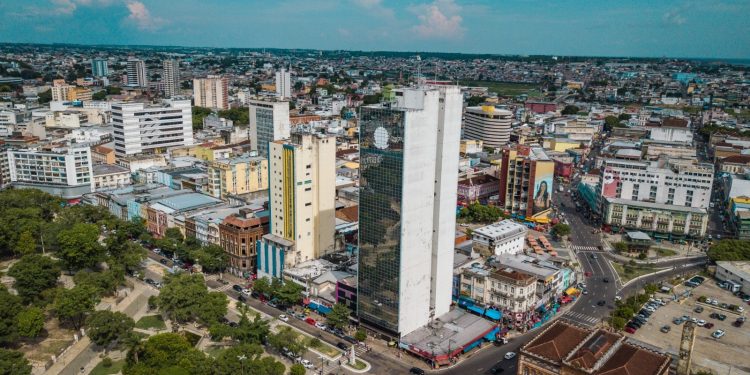 Governo lança edital do ‘Amazonas Meu Lar’ para restaurar antigo prédio da Receita Federal