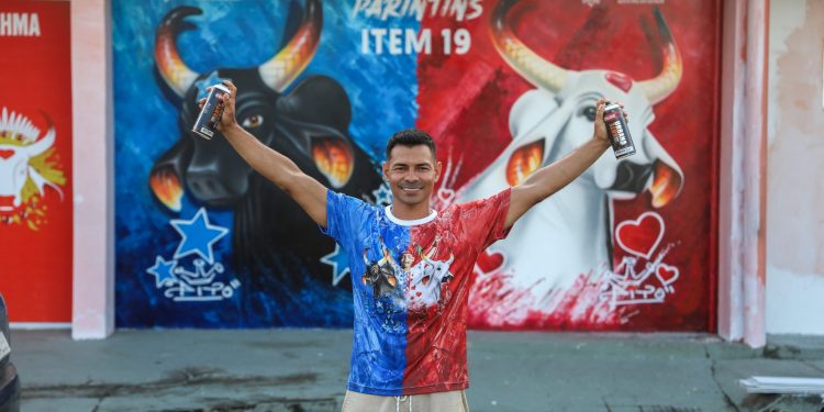 Aeroporto Júlio Belém ganha toque de arte parintinense para o Festival de Parintins 2024