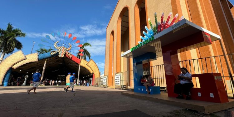 Semig-AM Promove Energia Sustentável e Interatividade no Festival de Parintins