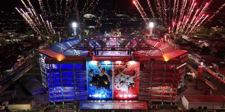 É Hoje: O Maior Festival Folclórico A Céu Aberto Do Mundo No Coração Da Amazônia