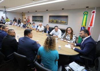 Governador do Amazonas Anuncia Reajuste para Servidores da Segurança, Setor Primário e UEA