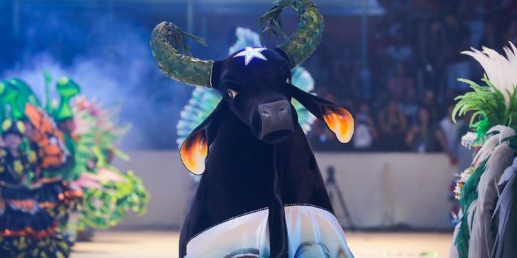 Caprichoso Conquista Tricampeonato no 57º Festival Folclórico de Parintins 2024