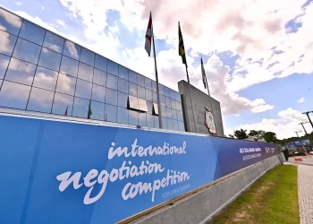 TCE-AM concedeu competição internacional de Direito