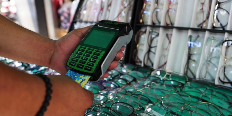 Governo do Amazonas anuncia o adiantamento do 13º salário para os dias 23 e 24 de julho