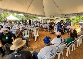Idam capacita mais de 100 piscicultores durante Dia de Campo em Novo Airão