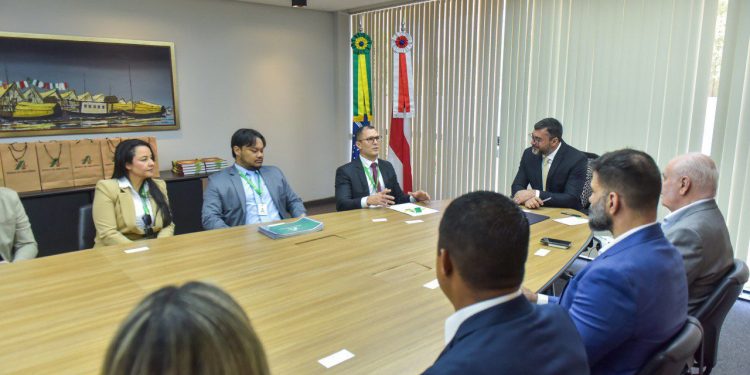Amazonas e Banco da Amazônia firmam protocolo para desenvolvimento regional