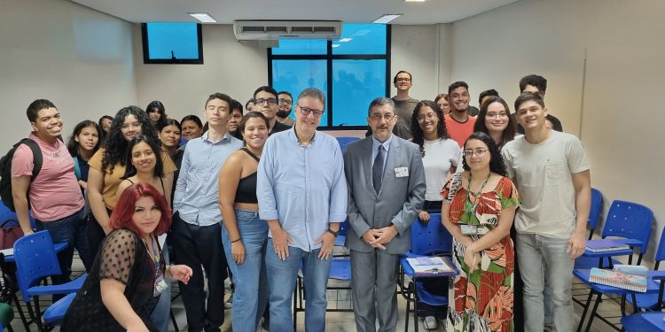 Alunos de ensino superior da rede pública participam de palestra sobre Controle Social, Transparência, Tecnologia da Informação e Governo