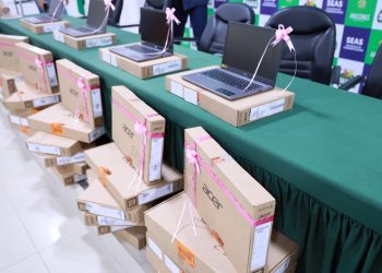 Programa Crédito Rosa recebe novos notebooks para ampliar o atendimento às mulheres empreendedoras