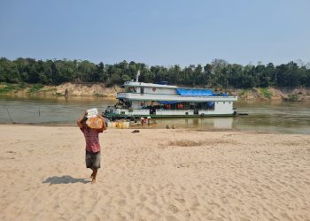 Comércio Ribeirinho Solidário Ajuda Comunidades do Médio Juruá Afetadas pela Estiagem