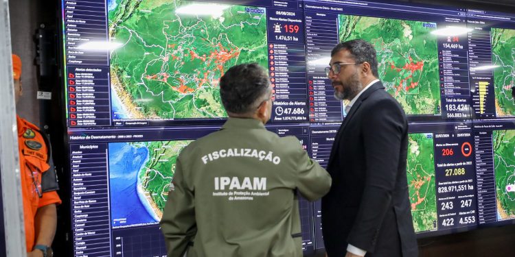 Governo do Amazonas anuncia aumento no efetivo para combater as queimadas