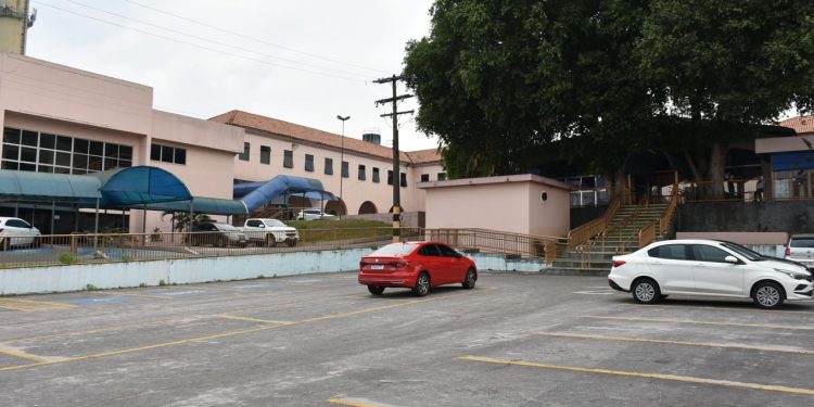 UEA oferece 122 vagas para especialização em Direito Público