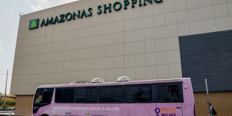 Sejusc oferece orientação jurídica e psicossocial no Amazonas Shopping