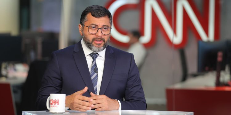 Governo do Amazonas destaca pavimentação da BR-319 contra estiagens