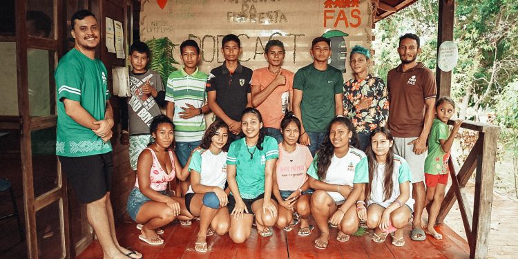 Jovens usam redes sociais para defender um dos maiores elementos naturais da Amazônia