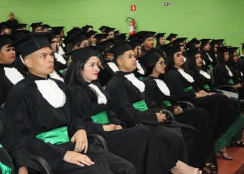 Centec celebra 15 anos formando mais de 200 novos profissionais em Manaus