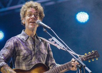 Nando Reis se apresenta no Teatro Amazonas neste domingo (22/9)