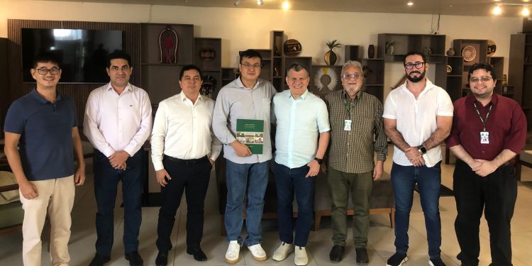 Suframa recebe visita do representante oficial da Xiaomi no Brasil