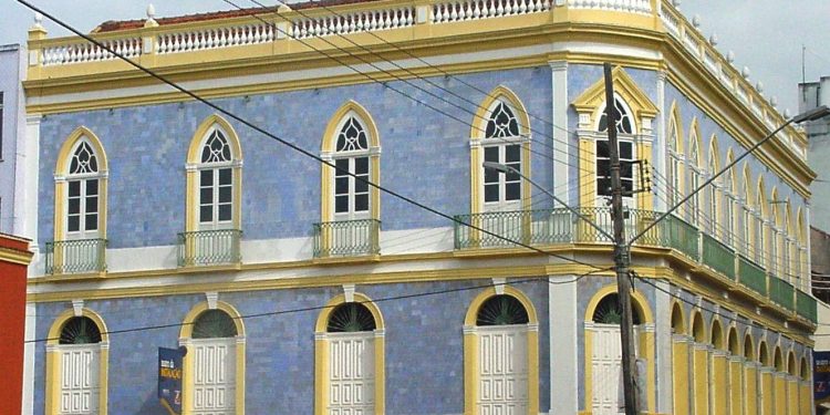 Olhar do Norte 2024 lança ciclo inédito de oficinas no Teatro da Instalação