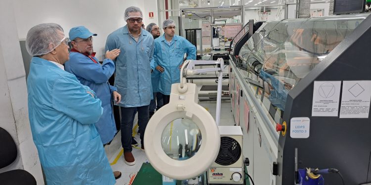 Positron Stoneridge anuncia transferência de linhas de produção do México para Manaus