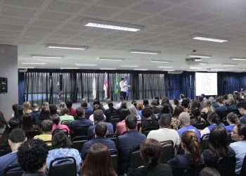 Fernando Gabas destaca importância  do equilíbrio emocional, em palestra no SESI